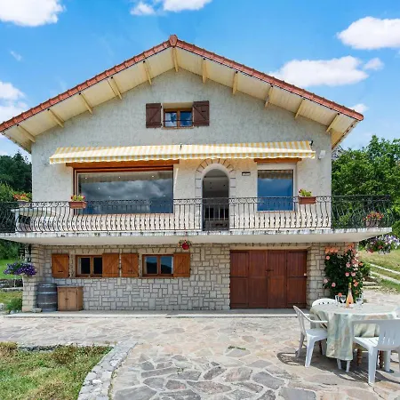 In With Garden Tatil Evi Saint-Julien-du-Verdon